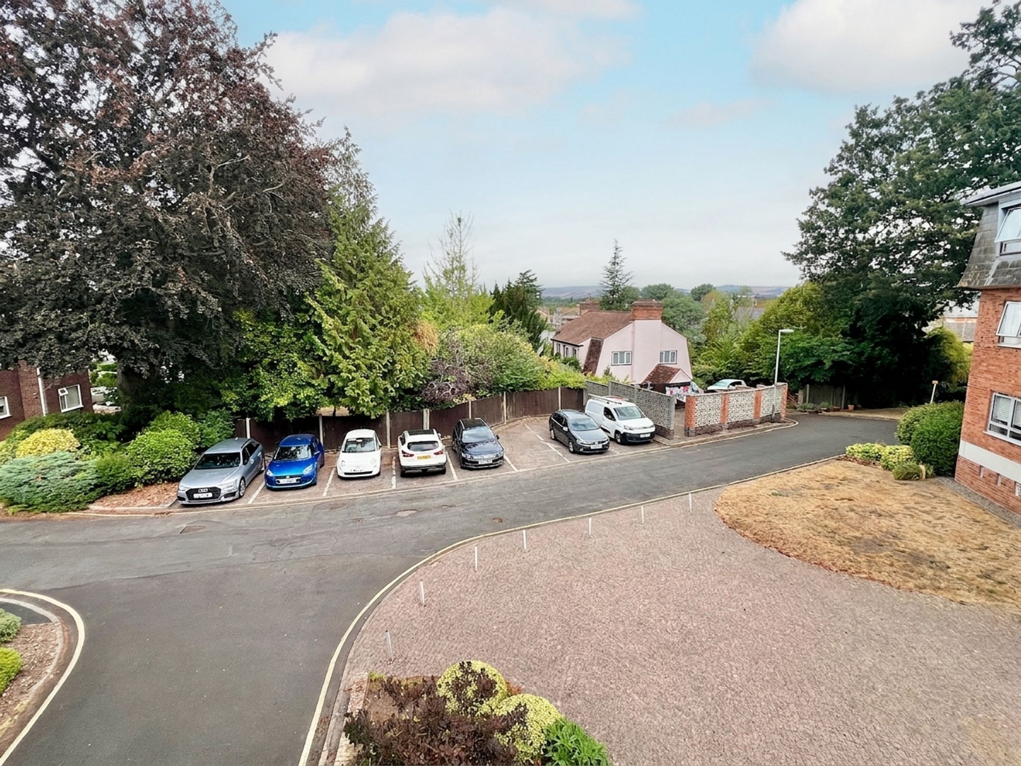 Compass Rise, Osborne Court - NO onward chain! Image 18