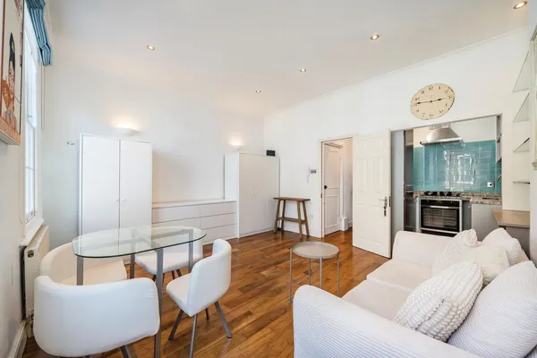 Westmoreland Terrace, London, SW1V photo 7