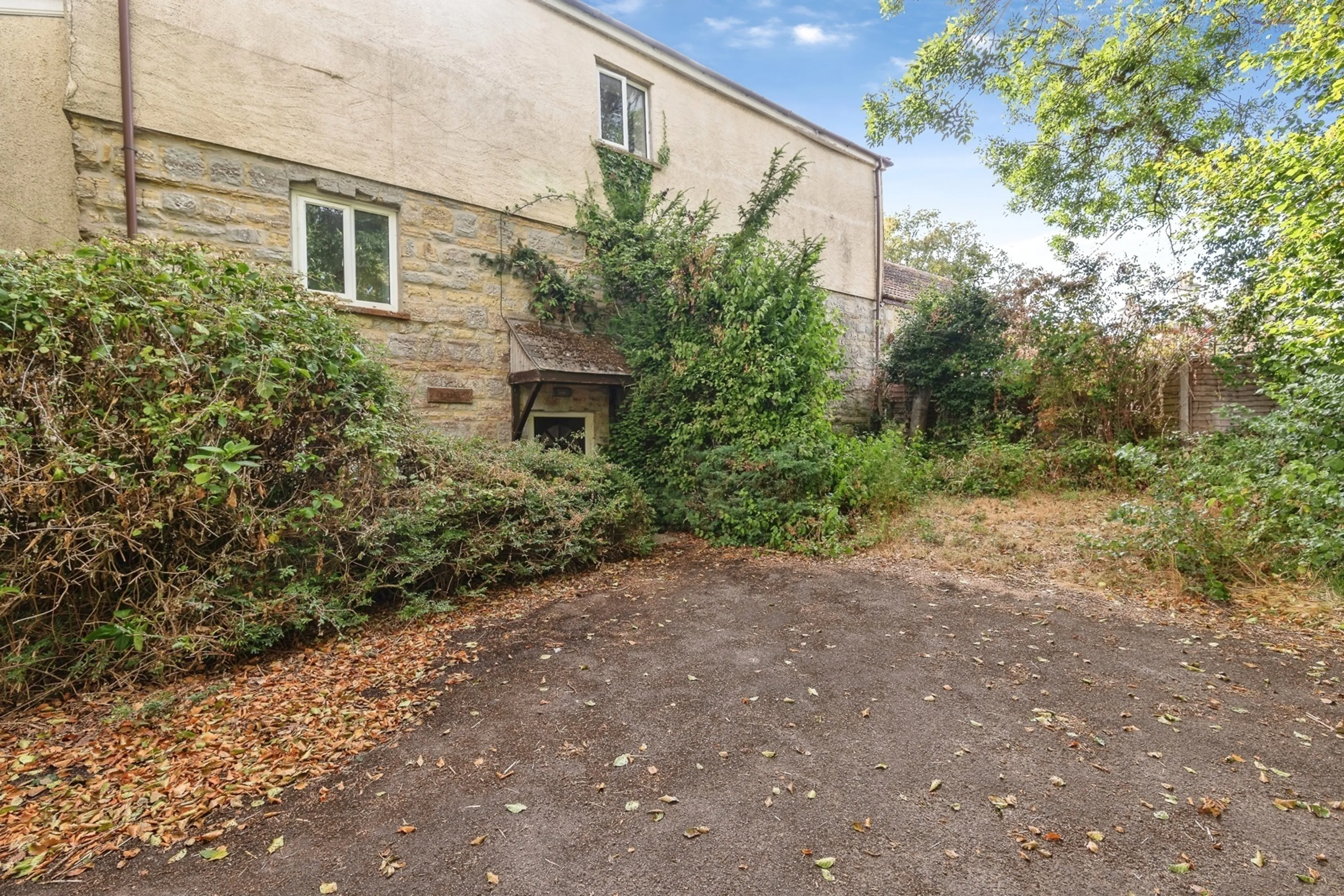 Property photo 0