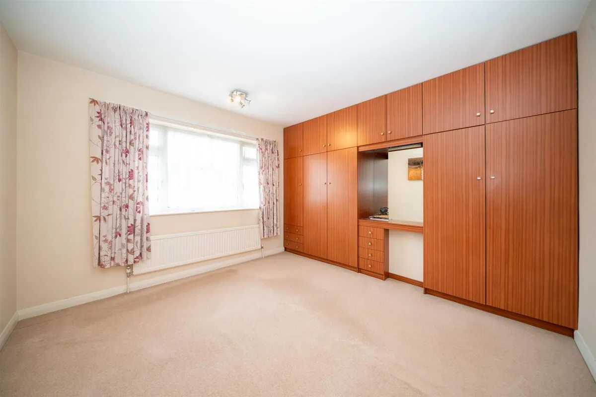 Brickfield Avenue, Leverstock Green, Hemel Hempstead, Hertfordshire, HP3 8NP