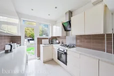 Rosedene Avenue, Morden