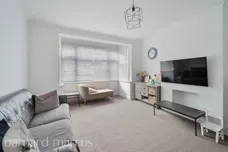 Rosedene Avenue, Morden
