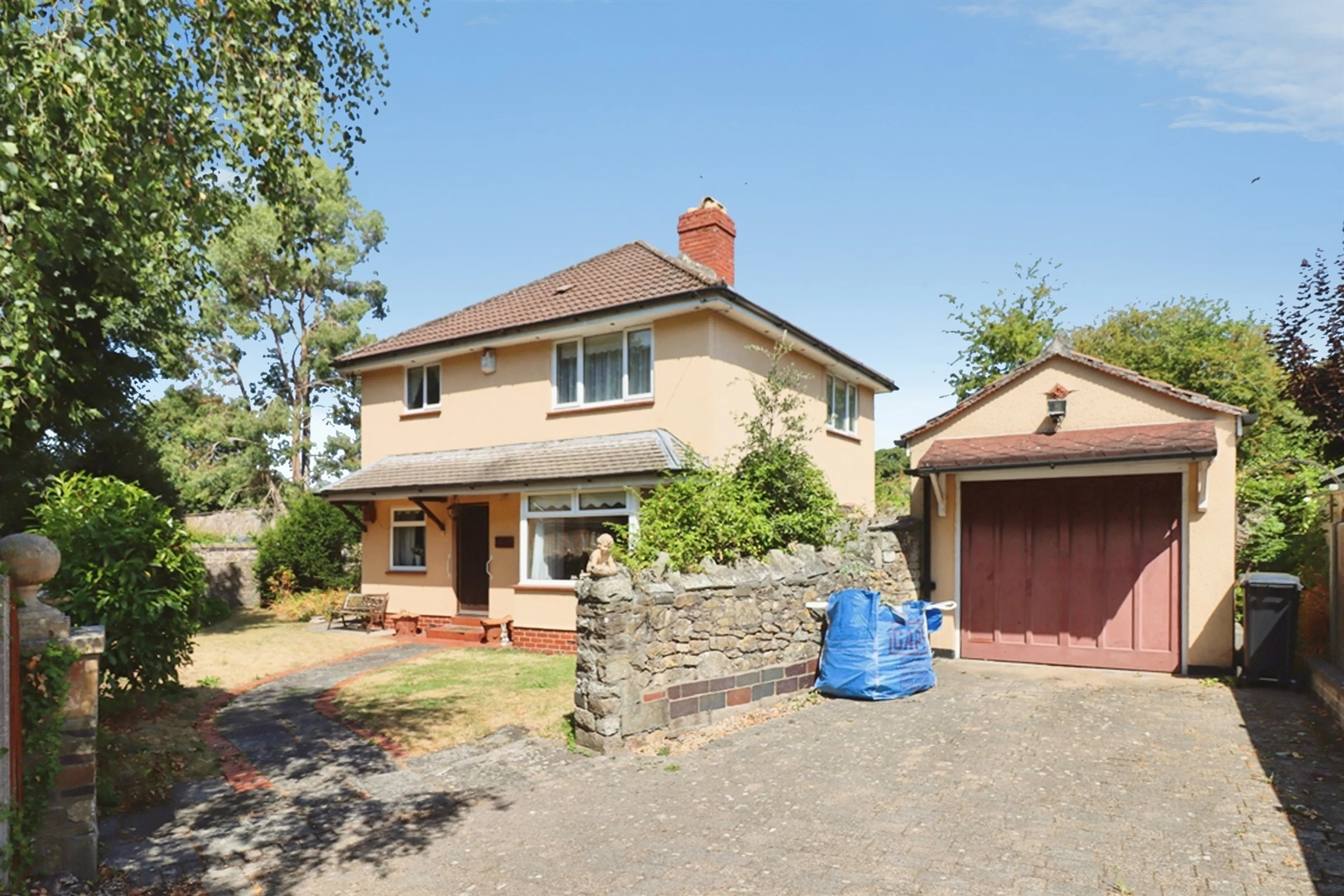 Property photo 0