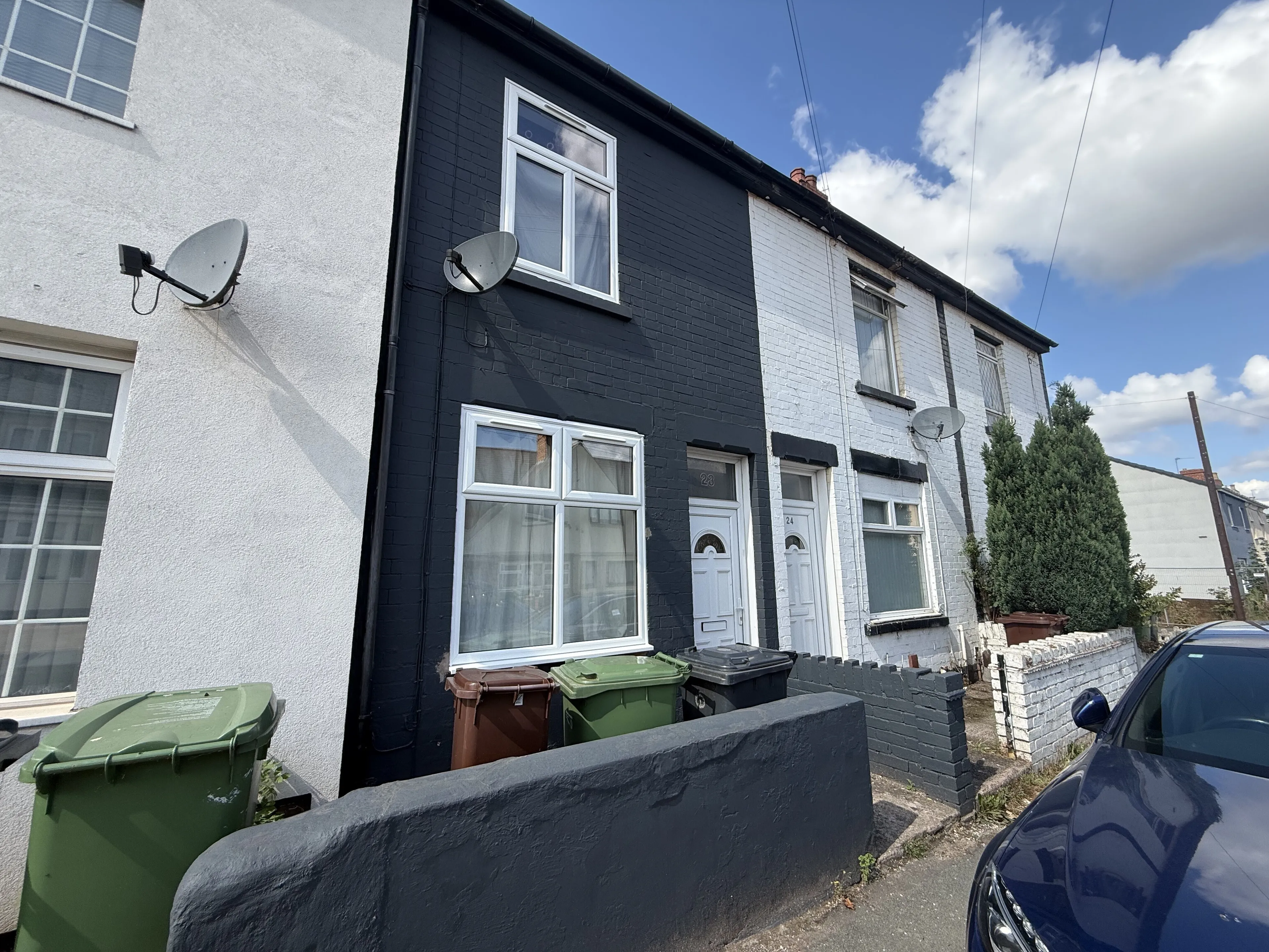 Property photo 0