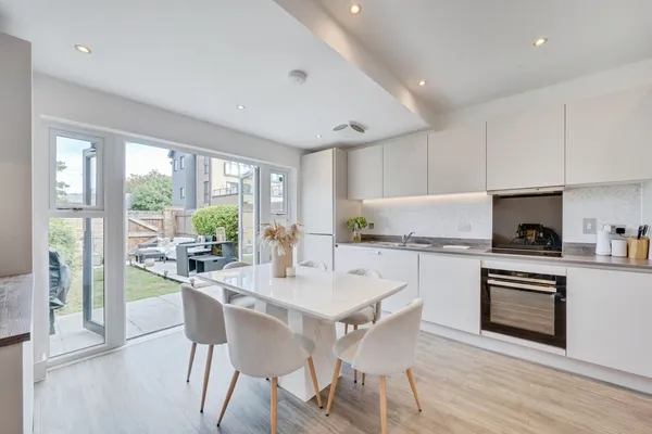 Daffodil Close, MITCHAM, Surrey, CR4