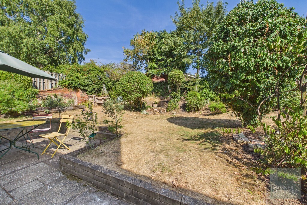Flixton Road, Bungay Image 6