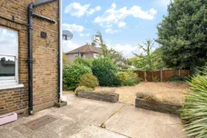 Bell Road, Enfield