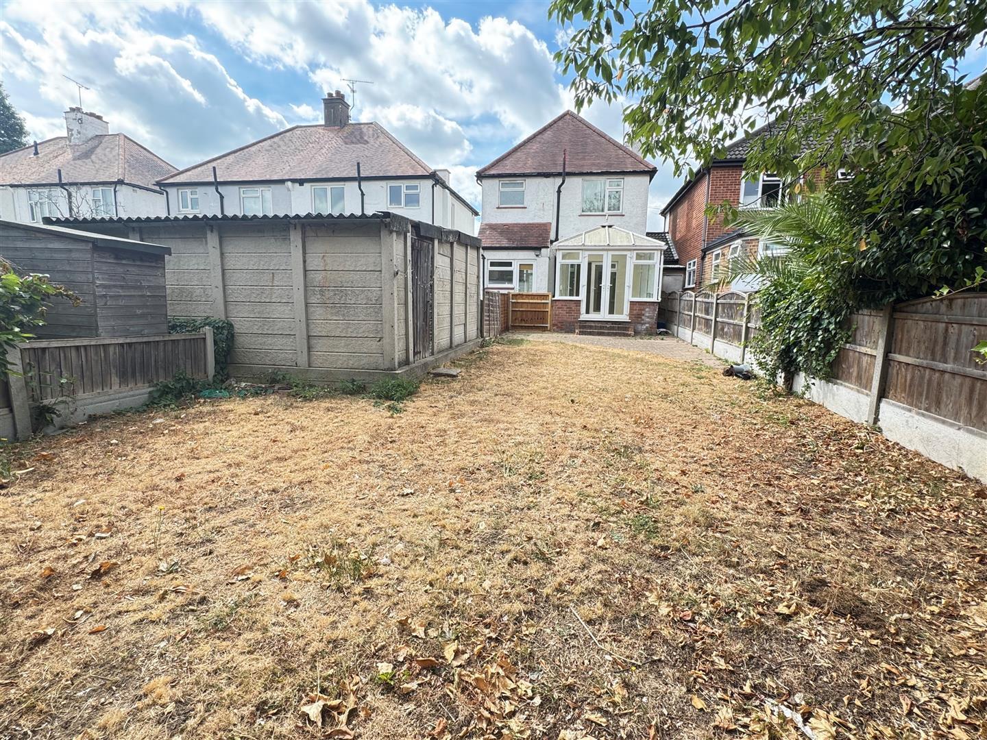 Carlton Avenue, Westcliff-On-Sea Image 2