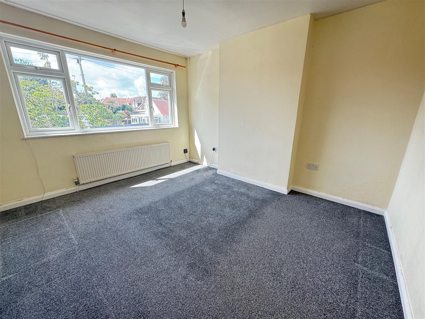 Carlton Avenue, Westcliff-On-Sea Image 8