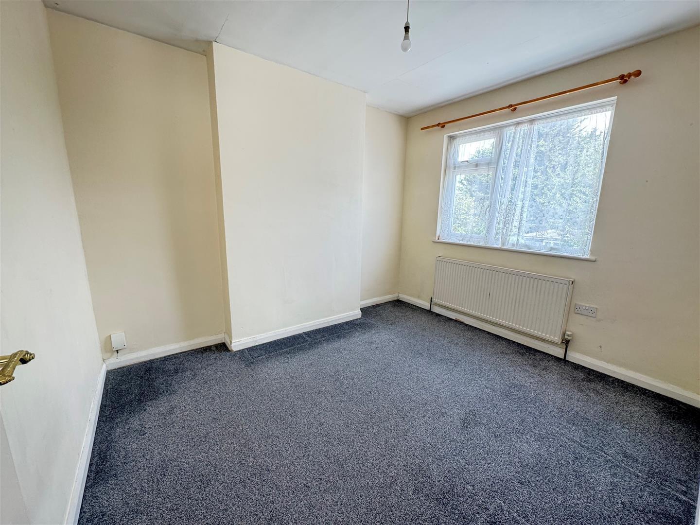 Carlton Avenue, Westcliff-On-Sea Image 9