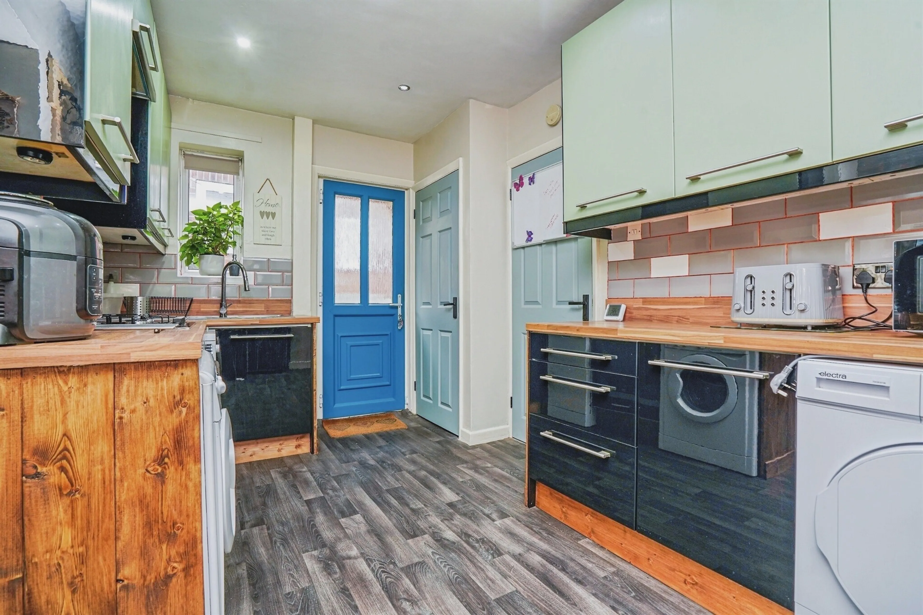 Property at Parkwood Road, Leeds