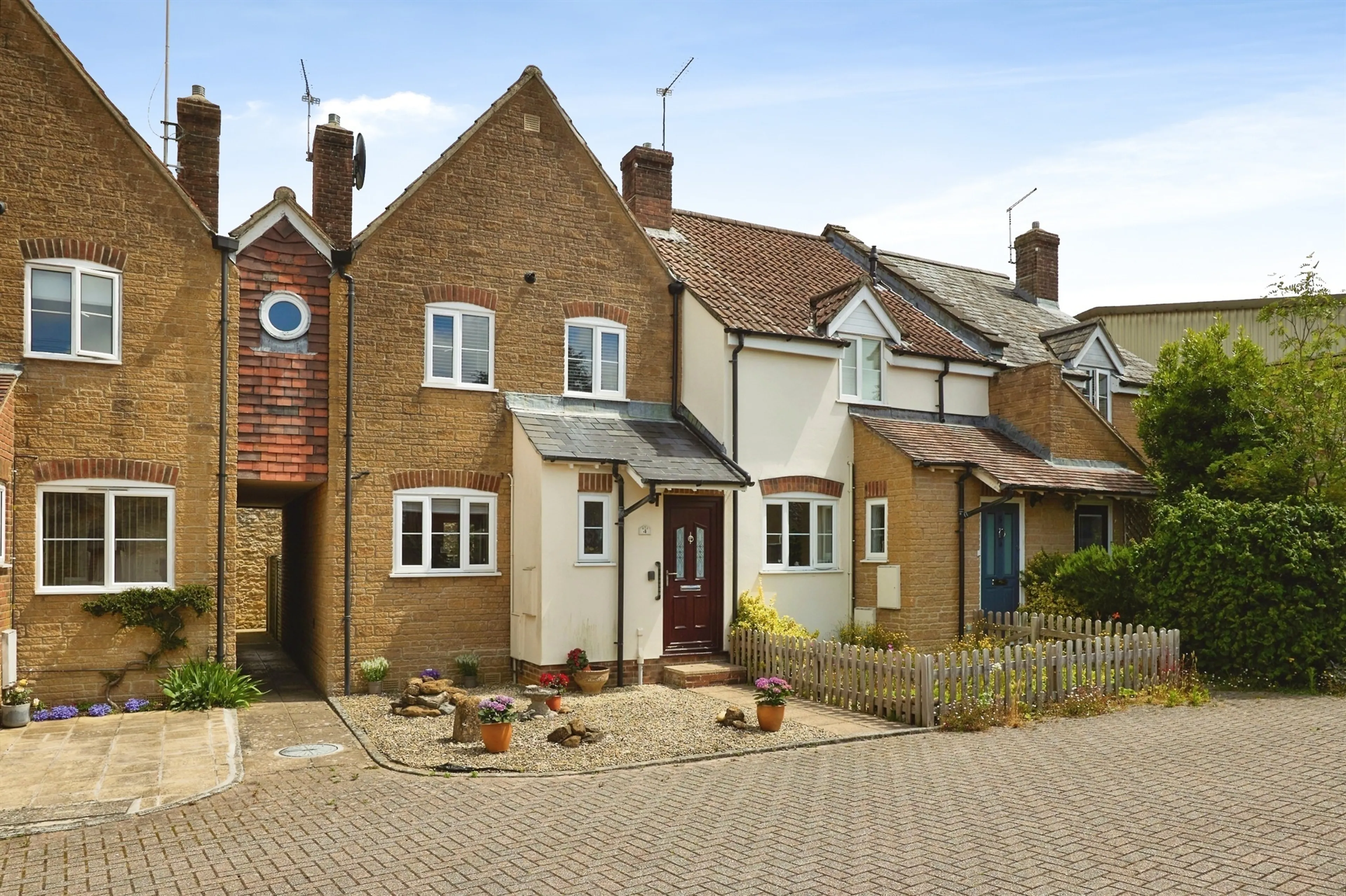 Property photo 0