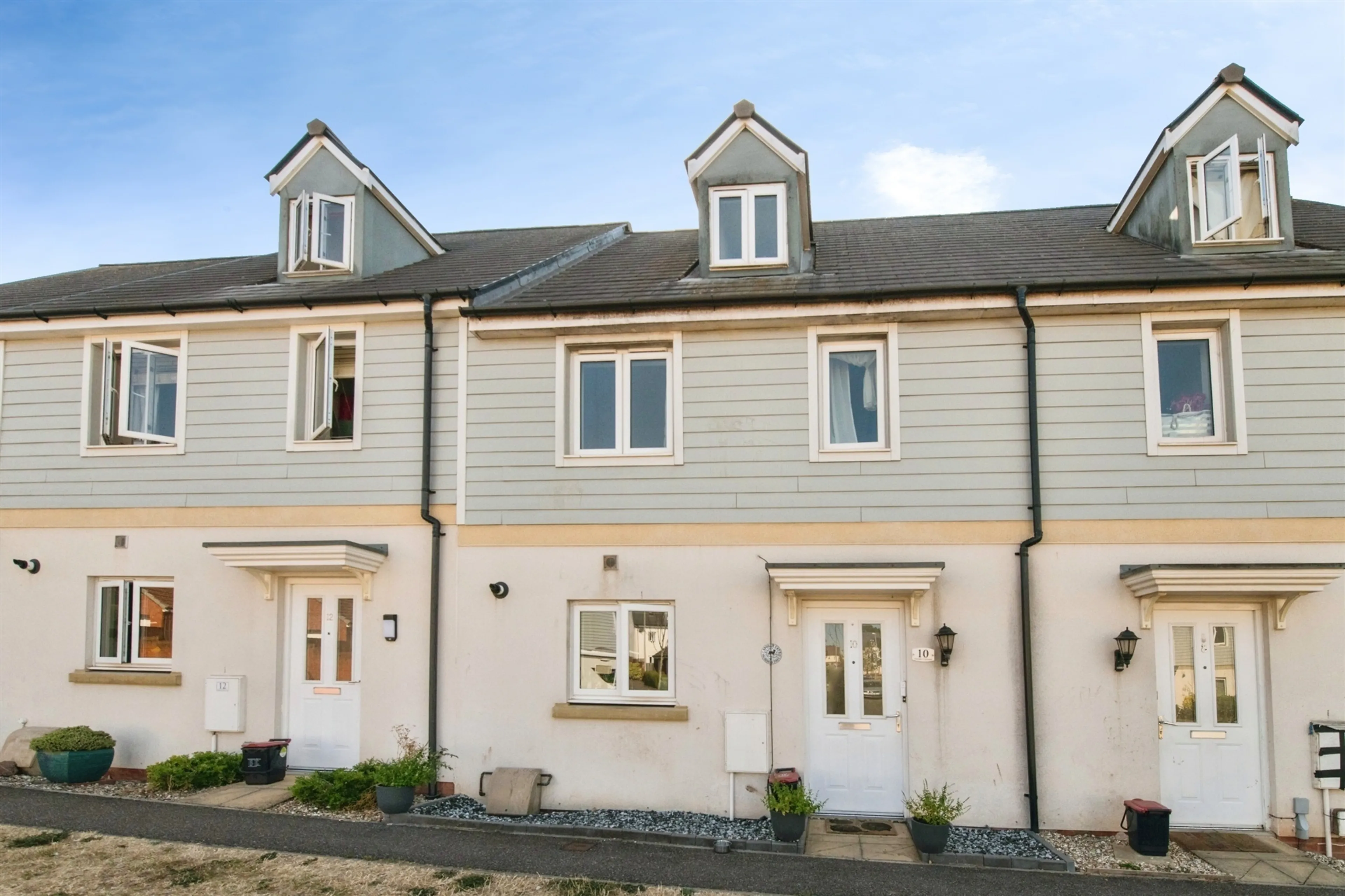 Property photo 0
