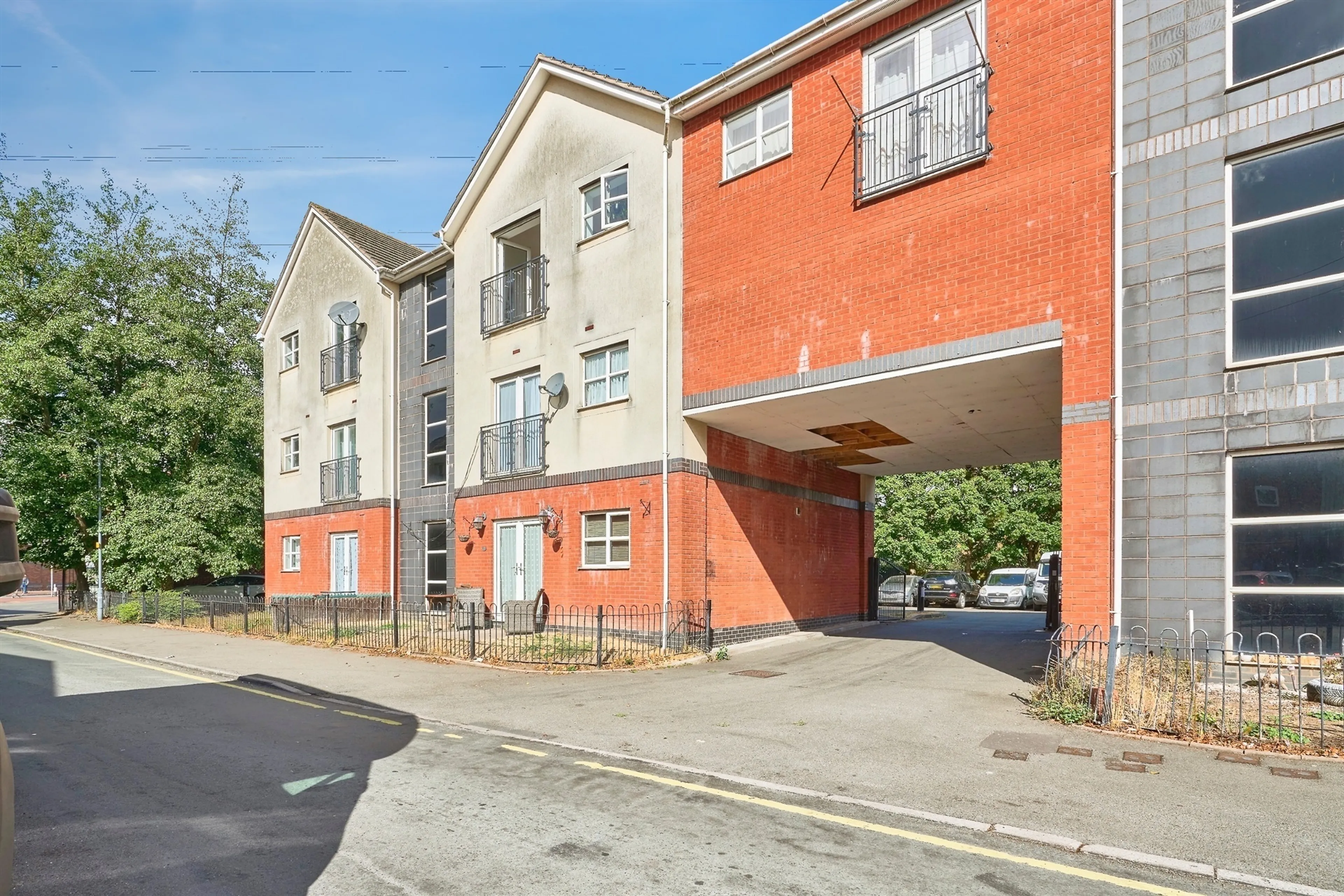 Property photo 0