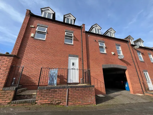 George Lane, Lichfield, WS13 6DU