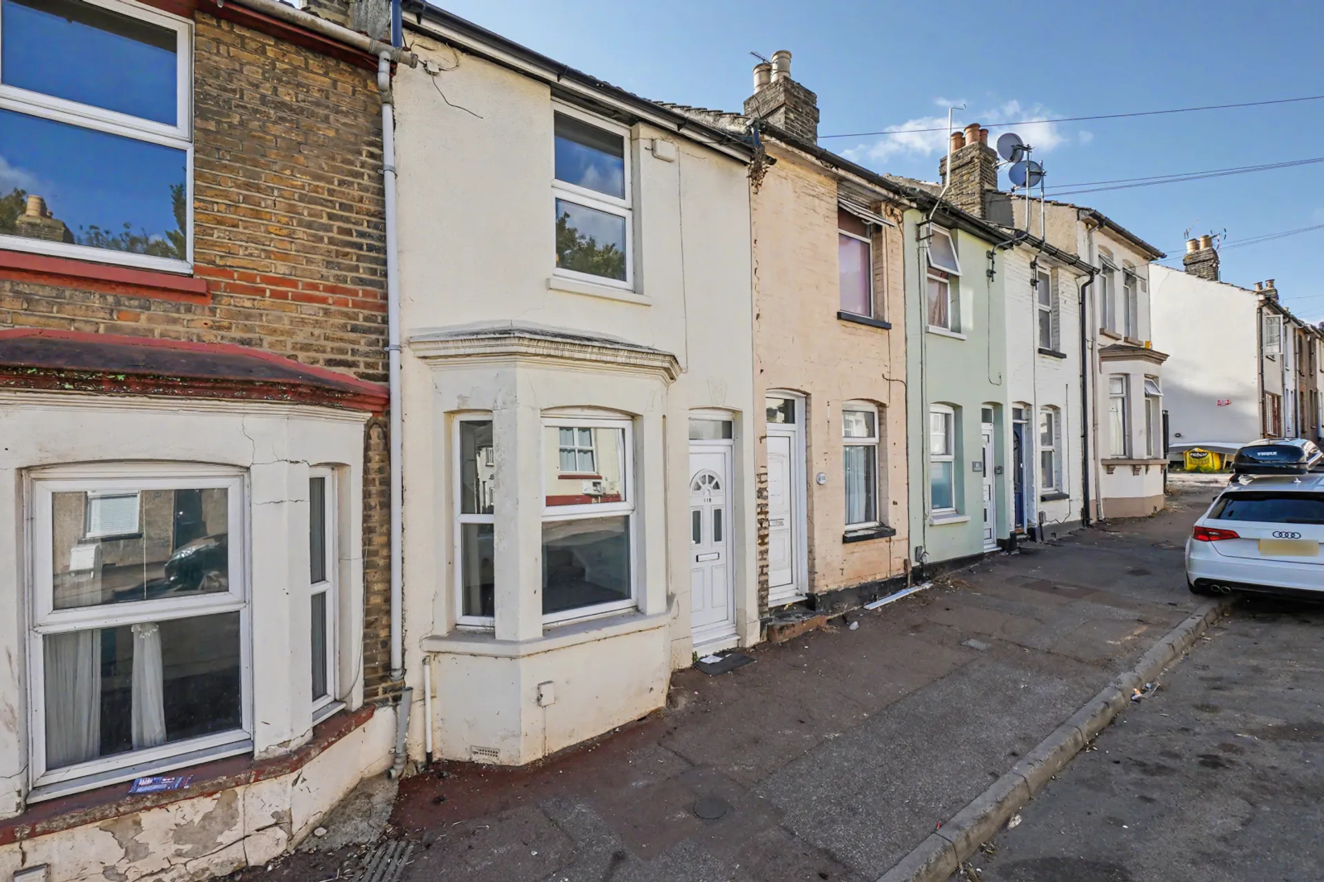 Property photo top 0
