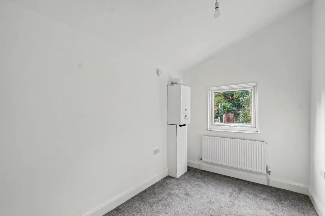 https://mr0.homeflow-assets.co.uk/files/photo/image/48127/0494/_x_/24017_rdhacb_83306513_IMG_7.jpg