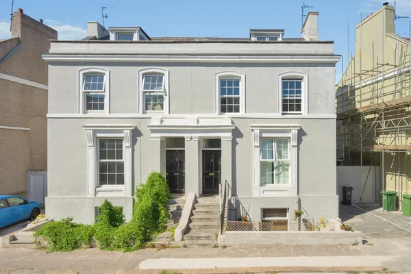 Fellowes Place, Devon, PL1