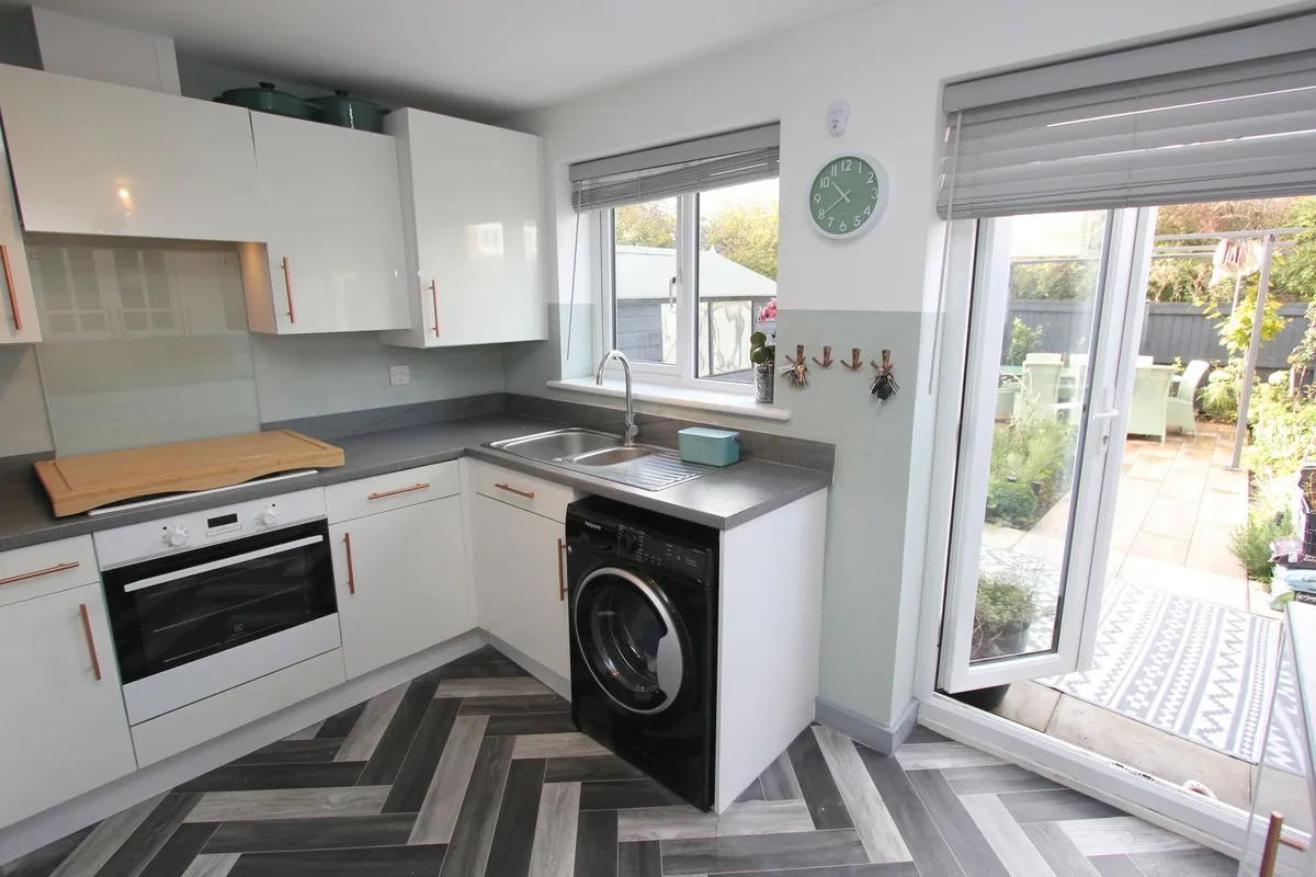 Plasnewydd Walk, Llantwit Major, CF61