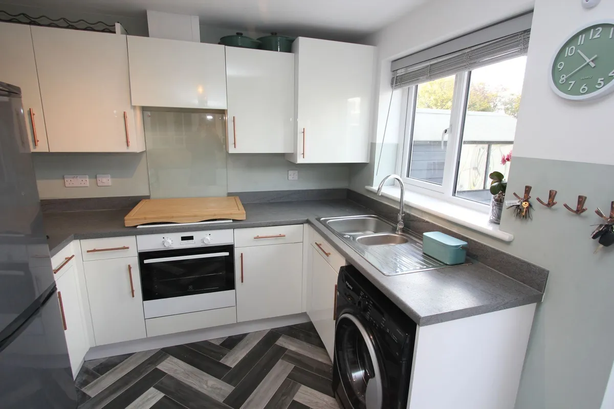 Plasnewydd Walk, Llantwit Major, CF61
