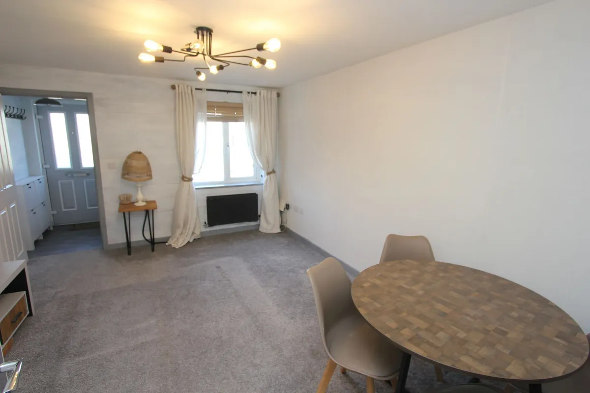 Plasnewydd Walk, Llantwit Major, CF61