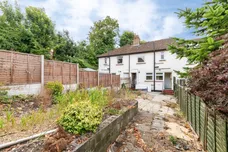 Foxholes Avenue, Hertford