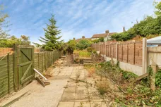 Foxholes Avenue, Hertford