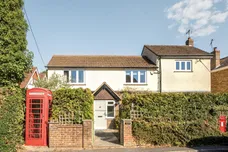 Ballinger, Great Missenden, HP16 photo 1