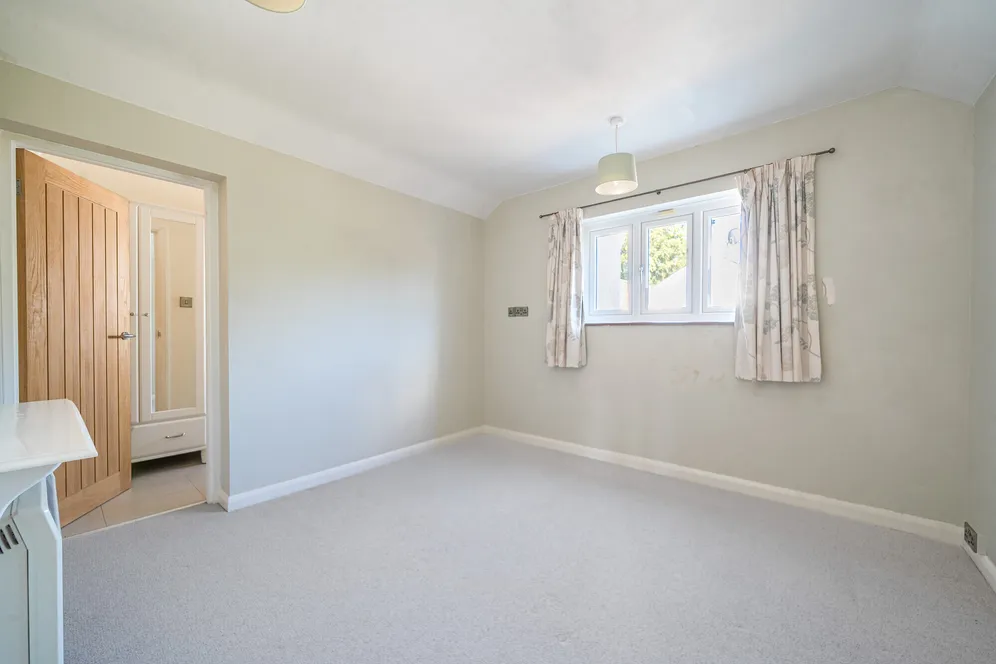 Ballinger, Great Missenden, HP16 photo 12