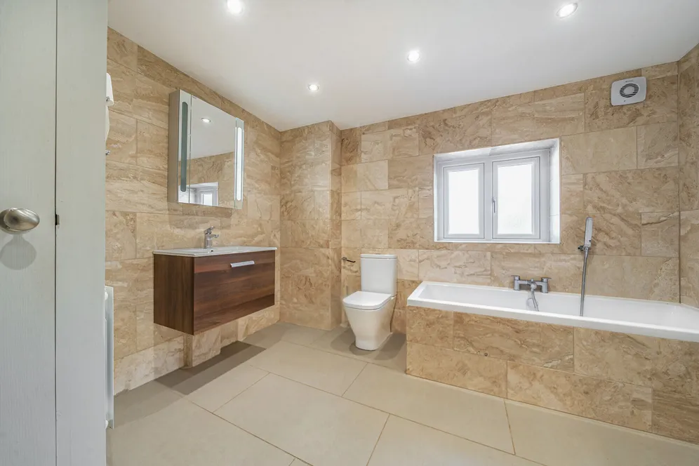 Ballinger, Great Missenden, HP16 photo 18