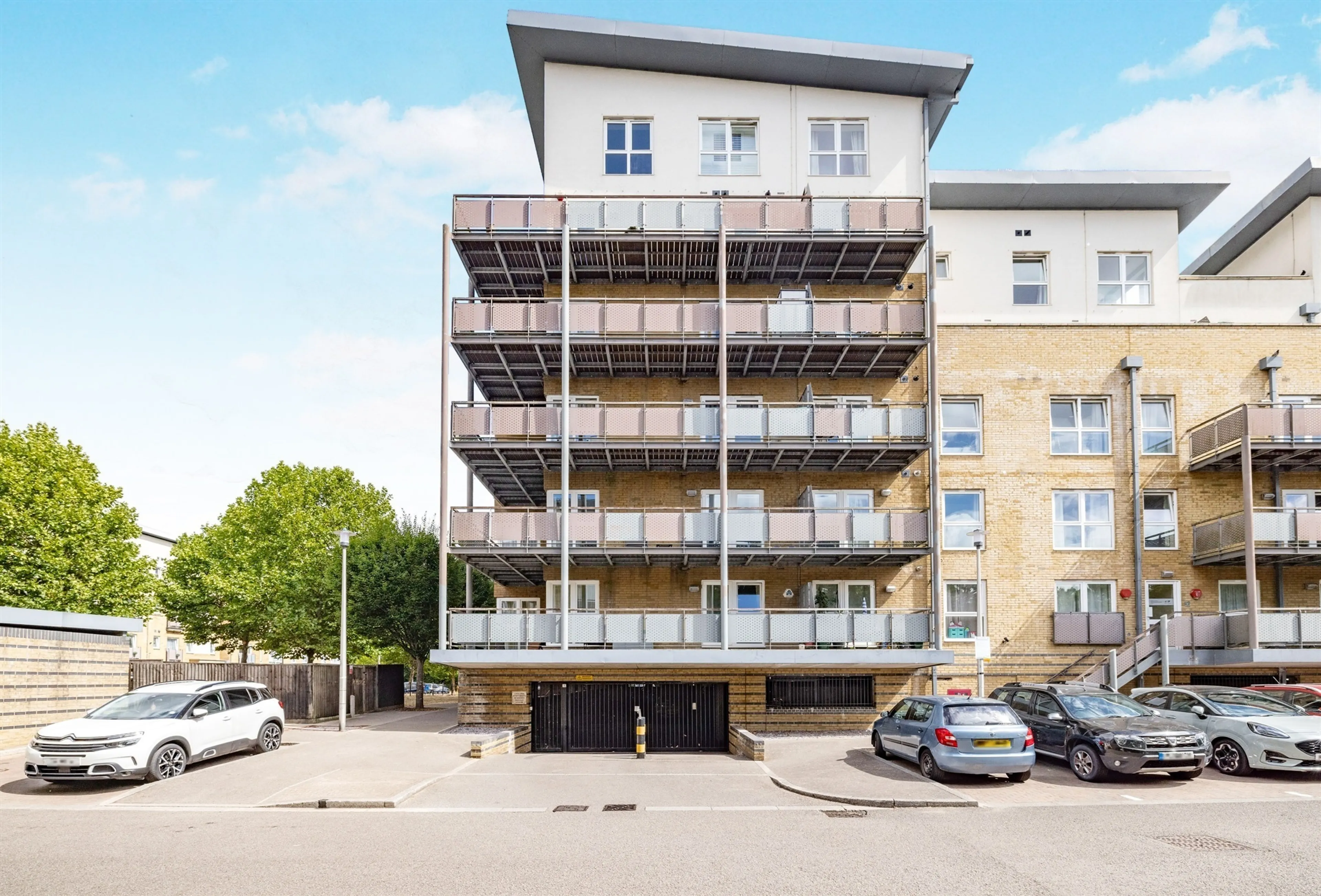 Property at Metropolitan Station Approach, Watford