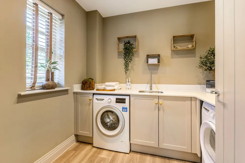 The Aspen, Headley Chase, Epsom, KT18 photo 7