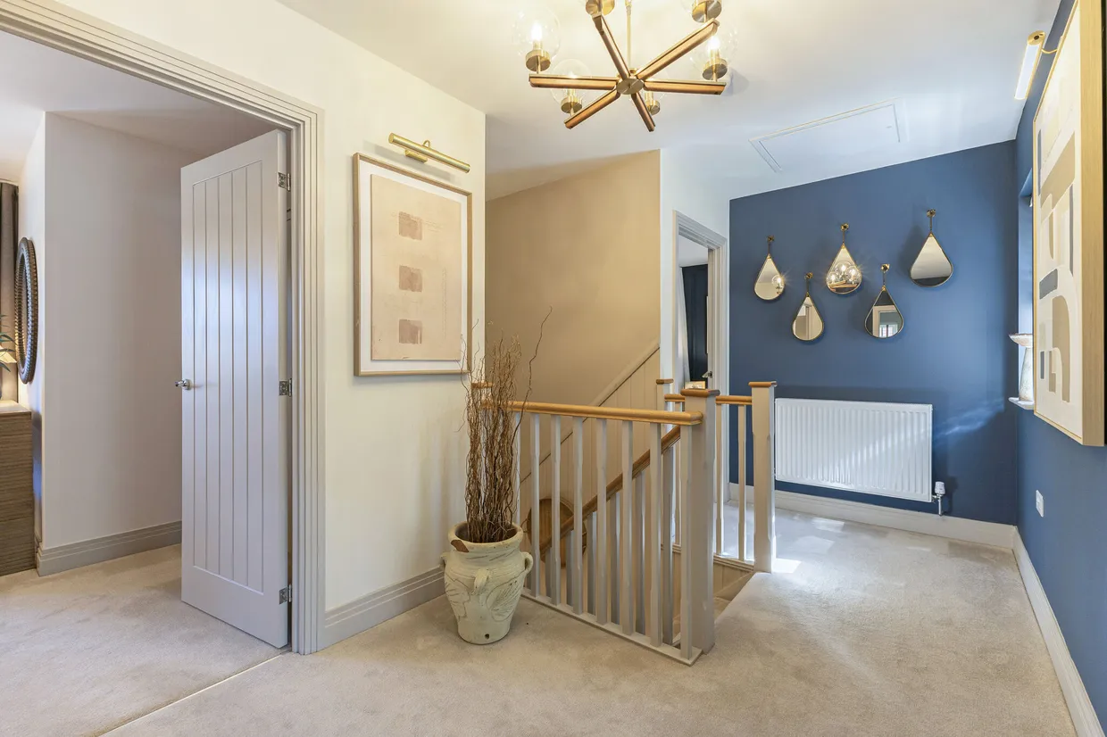 The Aspen, Headley Chase, Epsom, KT18 photo 8