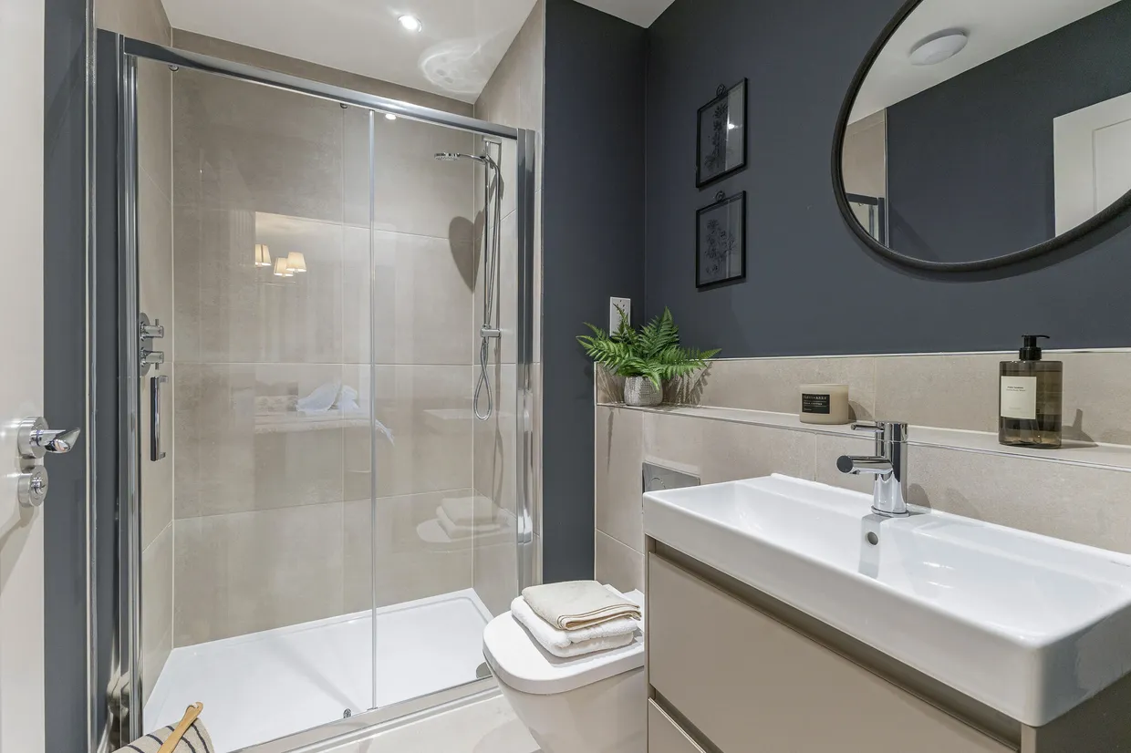 The Aspen, Headley Chase, Epsom, KT18 photo 10