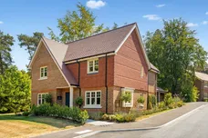 The Aspen, Headley Chase, Epsom, KT18 photo 17