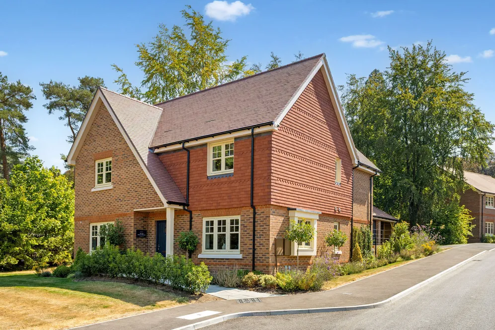 The Aspen, Headley Chase, Epsom, KT18 photo 17