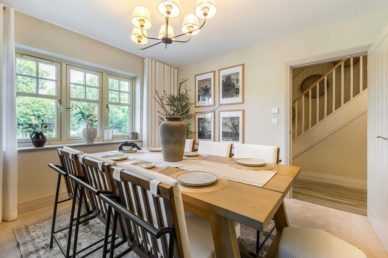 The Aspen, Headley Chase, Epsom, KT18 photo 18
