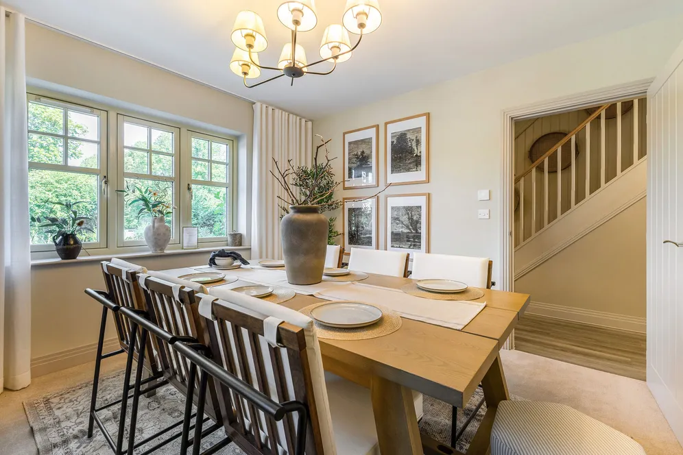 The Aspen, Headley Chase, Epsom, KT18 photo 18