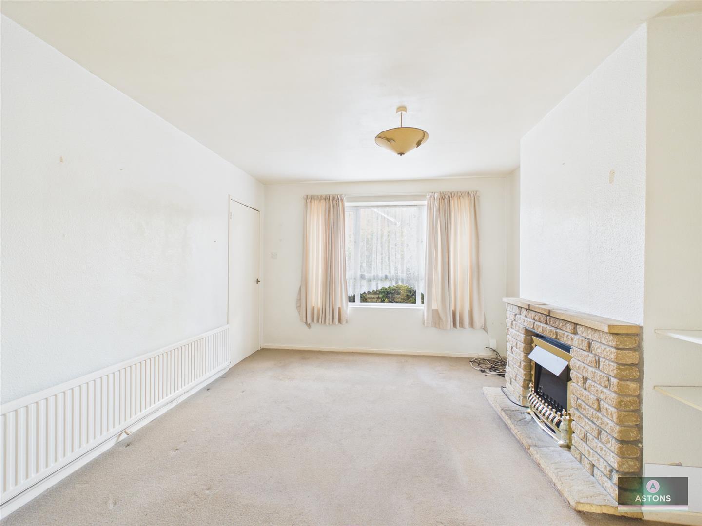 Constable Road, Tilgate Image 5