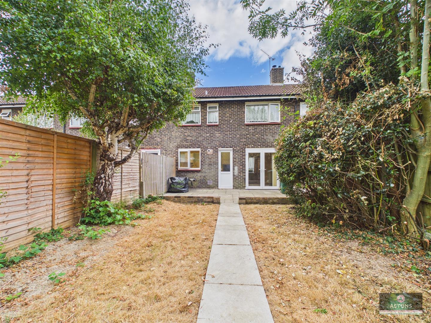 Constable Road, Tilgate Image 8