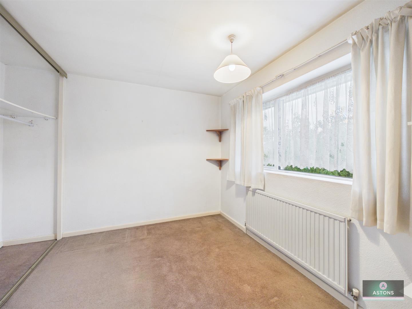 Constable Road, Tilgate Image 12