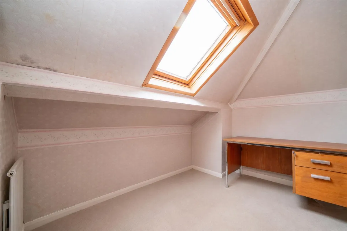 Dunstable Road, Studham, Bedfordshire, LU6 2QJ