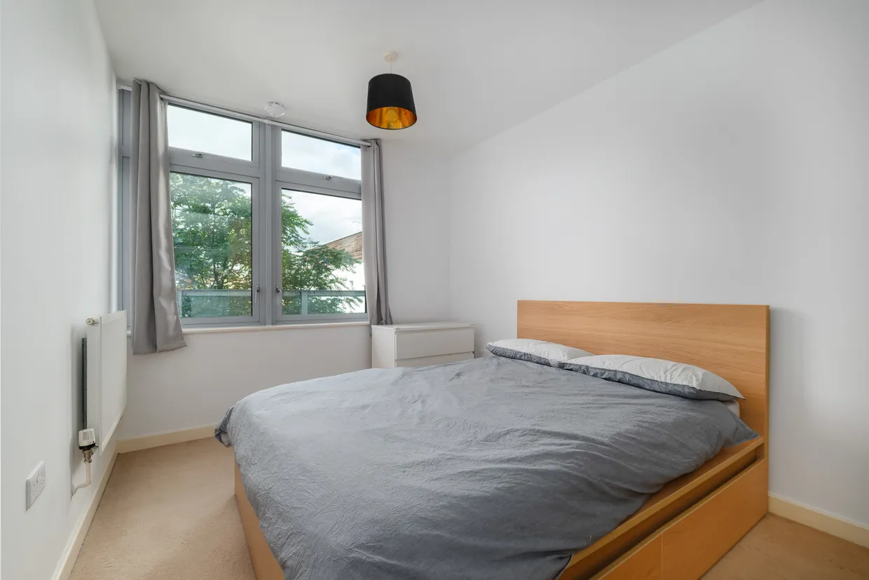 Salton Square, London, E14 photo 13