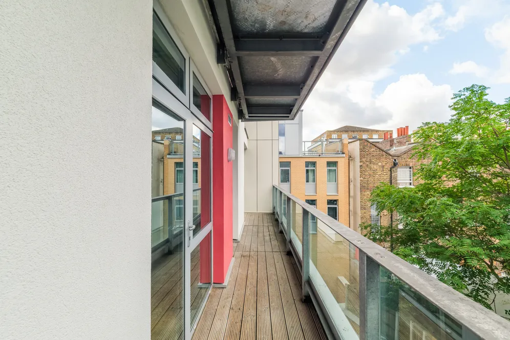 Salton Square, London, E14 photo 16