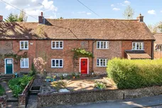 Upper Hale Road, Farnham, GU9 photo 1