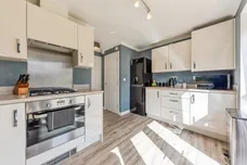 Totnes Place, Grantham