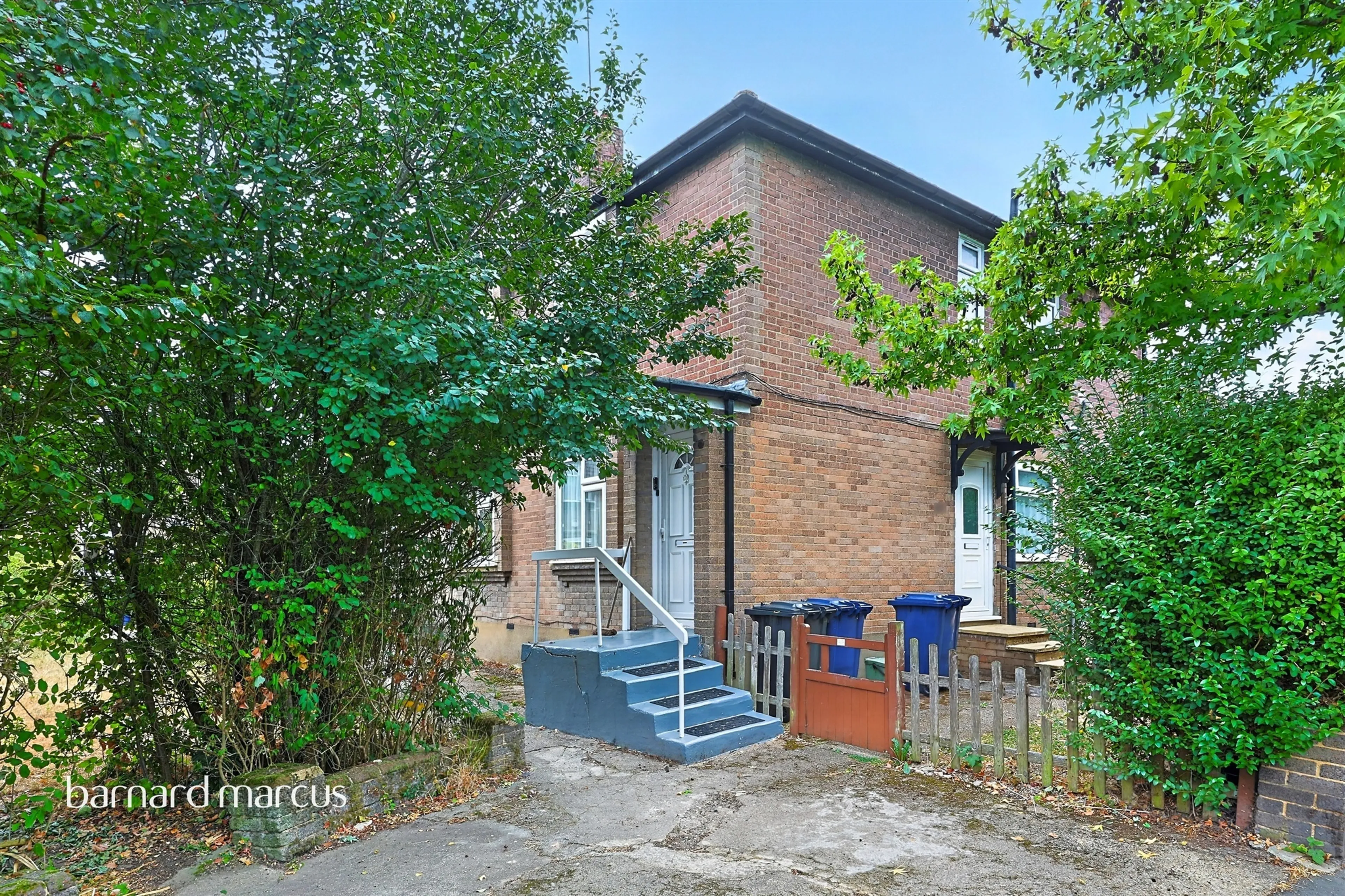 Property at Gifford Gardens, London