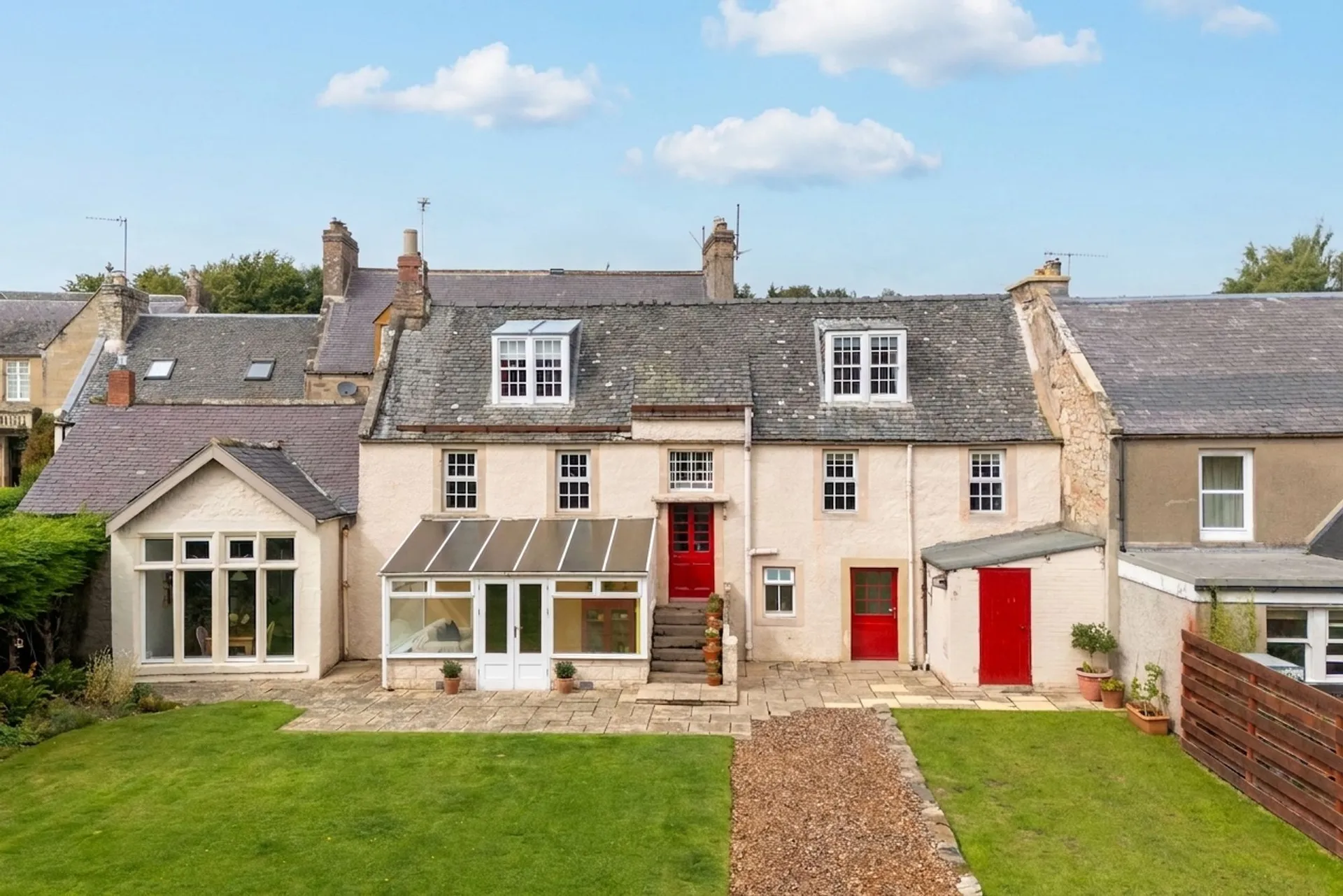 Property photo top 0