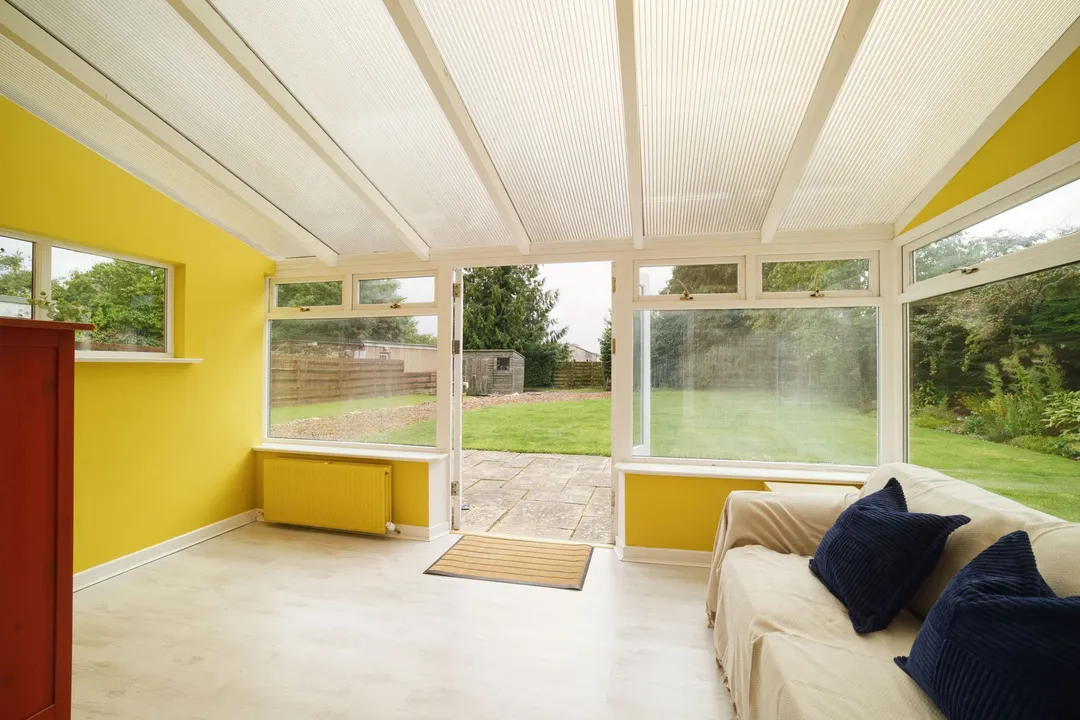 https://mr0.homeflow-assets.co.uk/files/photo/image/48134/0489/_x_/003A1473_HDR-21.jpg