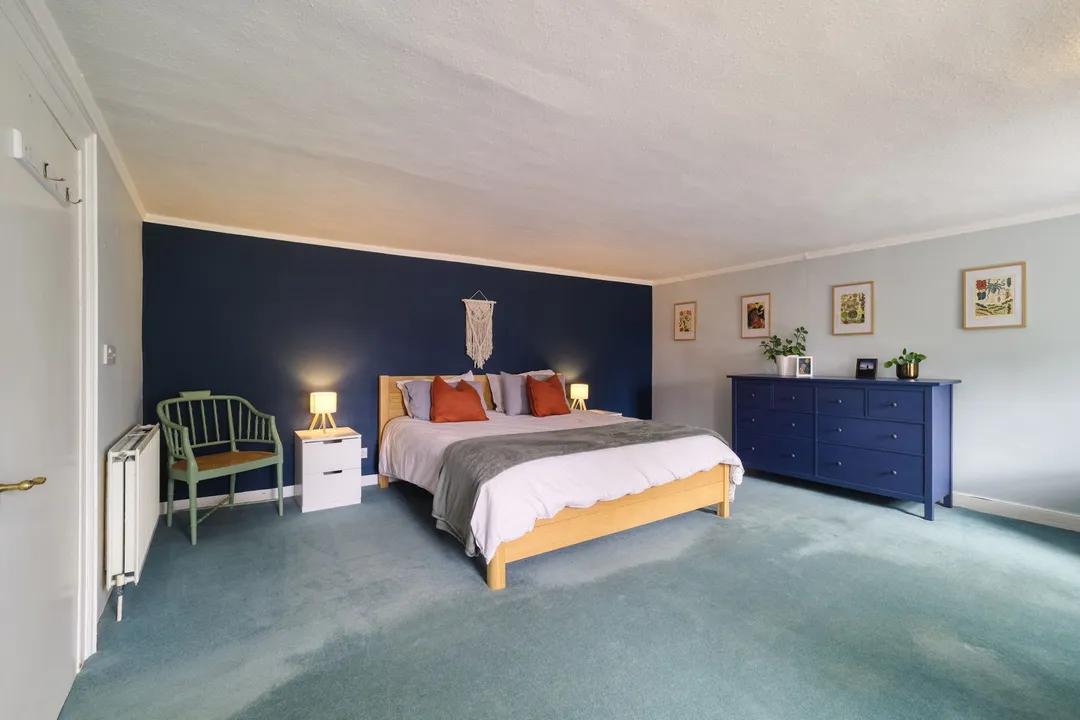 https://mr0.homeflow-assets.co.uk/files/photo/image/48134/0503/_x_/003A1755_HDR-46.jpg